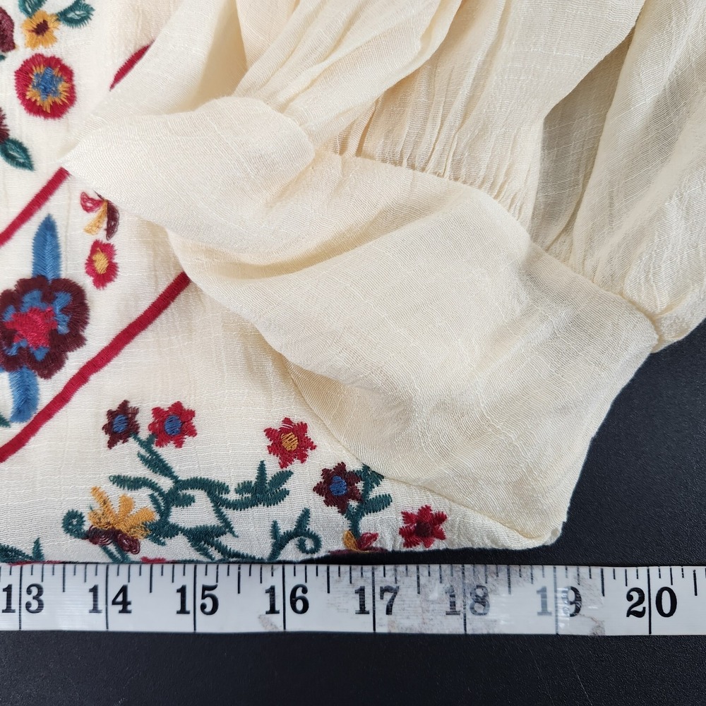 Umgee Boho Floral Embroidered Ruffle Sleeve Ivory Mini Dress Size Small - Picture 10 of 11